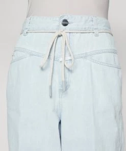 CLOSED ANNI Jean Boyfriend Light Blue Femme 11 CLOSED ANNI Jean Boyfriend Light Blue Femme -Promos CLOSED Magasin 021edd150dee443992aae160f67f8c7b