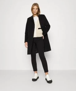 CLOSED PUSHER Jeans Skinny Black Femme 9 CLOSED PUSHER Jeans Skinny Black Femme -Promos CLOSED Magasin 043881ea375f4548b8c95fff9a4beed6