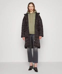 CLOSED HOODIE Sweat à Capuche Dried Basil Femme 11 CLOSED HOODIE Sweat à Capuche Dried Basil Femme -Promos CLOSED Magasin 0655709ff38c4796826a3a22b6482959