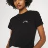 CLOSED Femme CREW NECK WITH LOGO ON CHEST T Shirt Imprimé Black 1 CLOSED Femme CREW NECK WITH LOGO ON CHEST T Shirt Imprimé Black -Promos CLOSED Magasin 08e103cfddc645e7be2fea76ba3e48e2