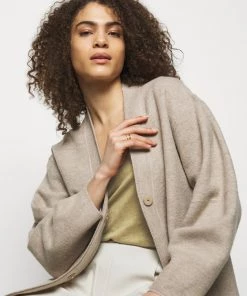 CLOSED WOMENS DELETION LIST T Shirt Basique Green Bark Femme 13 CLOSED WOMENS DELETION LIST T Shirt Basique Green Bark Femme -Promos CLOSED Magasin 09ce24713e65428596a1e73323c30a1b