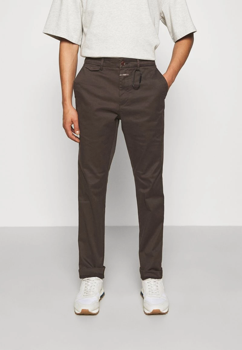 CLOSED ATELIER TAPERED Chino Dark Lava Homme 3 CLOSED ATELIER TAPERED Chino Dark Lava Homme