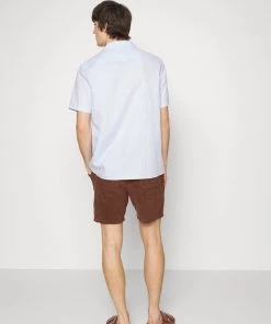 CLOSED Homme Short Brazil Nut 9 CLOSED Homme Short Brazil Nut -Promos CLOSED Magasin 0c2b9e41e0734cc4bfb03c6ffa7a46f4