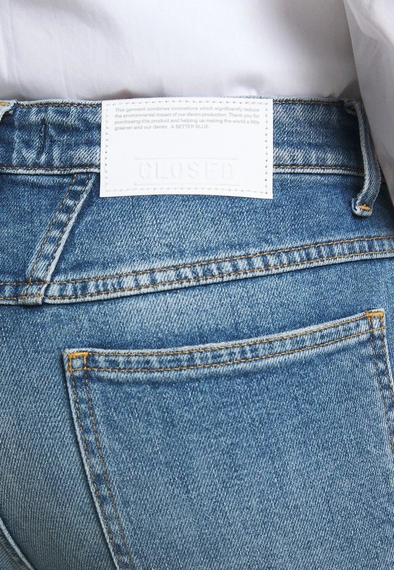CLOSED BAYLIN Jean Flare Light Blue Femme 7 CLOSED BAYLIN Jean Flare Light Blue Femme – Image 5