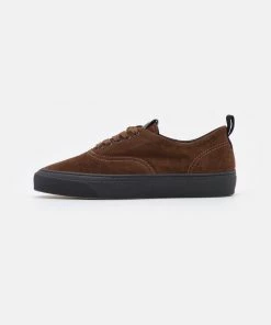 CLOSED Baskets Basses Fallow Brown Homme