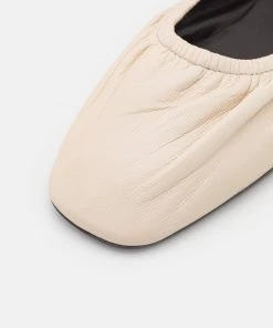 CLOSED Ballerines Yellow Ecru Femme -Promos CLOSED Magasin 14dc2085d7424002b505537325ad47c7