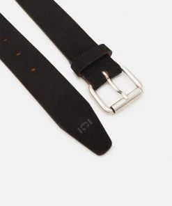 CLOSED UNISEX Ceinture Black 8 CLOSED UNISEX Ceinture Black -Promos CLOSED Magasin 161cac429e2c48a38031df329e09593c