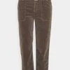 CLOSED ABE Pantalon Classique Chocolate Chip Femme 1 CLOSED ABE Pantalon Classique Chocolate Chip Femme -Promos CLOSED Magasin 169eb83cc98148a682d349fab341c483