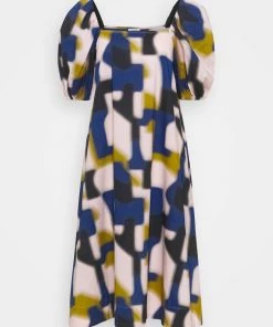 CLOSED ROSE Robe De Jour Icy Verbena Femme