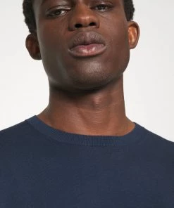 CLOSED CREWNECK JUMPER Pullover Black Navy Homme 13 CLOSED CREWNECK JUMPER Pullover Black Navy Homme -Promos CLOSED Magasin 186d2350e70040e69c4297c0efafd8ce