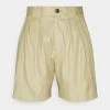 CLOSED Femme JOON Short Green Bark 1 CLOSED Femme JOON Short Green Bark -Promos CLOSED Magasin 197f0b7759884fe580f5abeaead0b7da