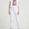 CLOSED BAKER Jean Slim White Femme 2 CLOSED BAKER Jean Slim White Femme -Promos CLOSED Magasin 1ad2133940af4e1d8ff23a3da8f3b71a