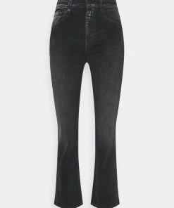 CLOSED BAYLIN Jean Flare Dark Grey Femme 12 CLOSED BAYLIN Jean Flare Dark Grey Femme -Promos CLOSED Magasin 1ce6aa31e72d4d6a865e18c4dc4bf162