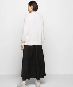 CLOSED Femme Pullover Sweetcorn 10 CLOSED Femme Pullover Sweetcorn -Promos CLOSED Magasin 1dab5dad7ee24b5c880d6f5df3df48f9