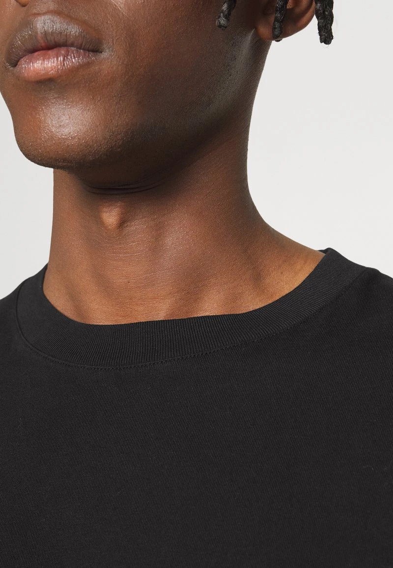 CLOSED RELAXED T Shirt Basique Black Homme 8 CLOSED RELAXED T Shirt Basique Black Homme – Image 6