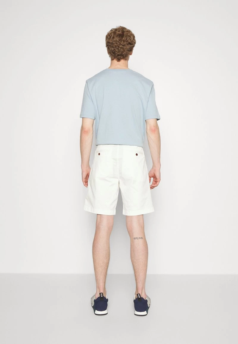 CLOSED CLASSIC Short Ivory Homme 5 CLOSED CLASSIC Short Ivory Homme – Image 3