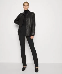 CLOSED KYLA Pantalon Classique Black Femme 9 CLOSED KYLA Pantalon Classique Black Femme -Promos CLOSED Magasin 28d77e38f2b84819a6912bf4f9f4a25b