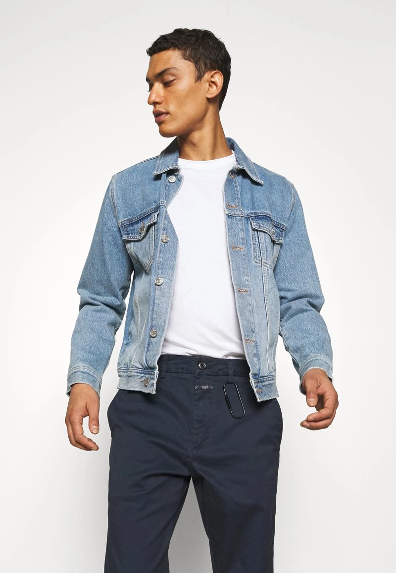 CLOSED ATELIER TAPERED Chino Dark Night Homme 6 CLOSED ATELIER TAPERED Chino Dark Night Homme – Image 4