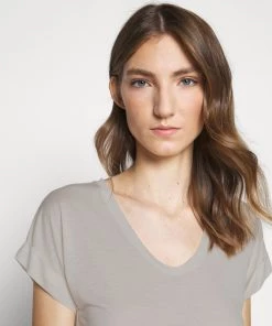 CLOSED SOFT V NECK T Shirt Basique White Femme 11 CLOSED SOFT V NECK T Shirt Basique White Femme -Promos CLOSED Magasin 2b475d23a2c14c85b8c180f815fc5327