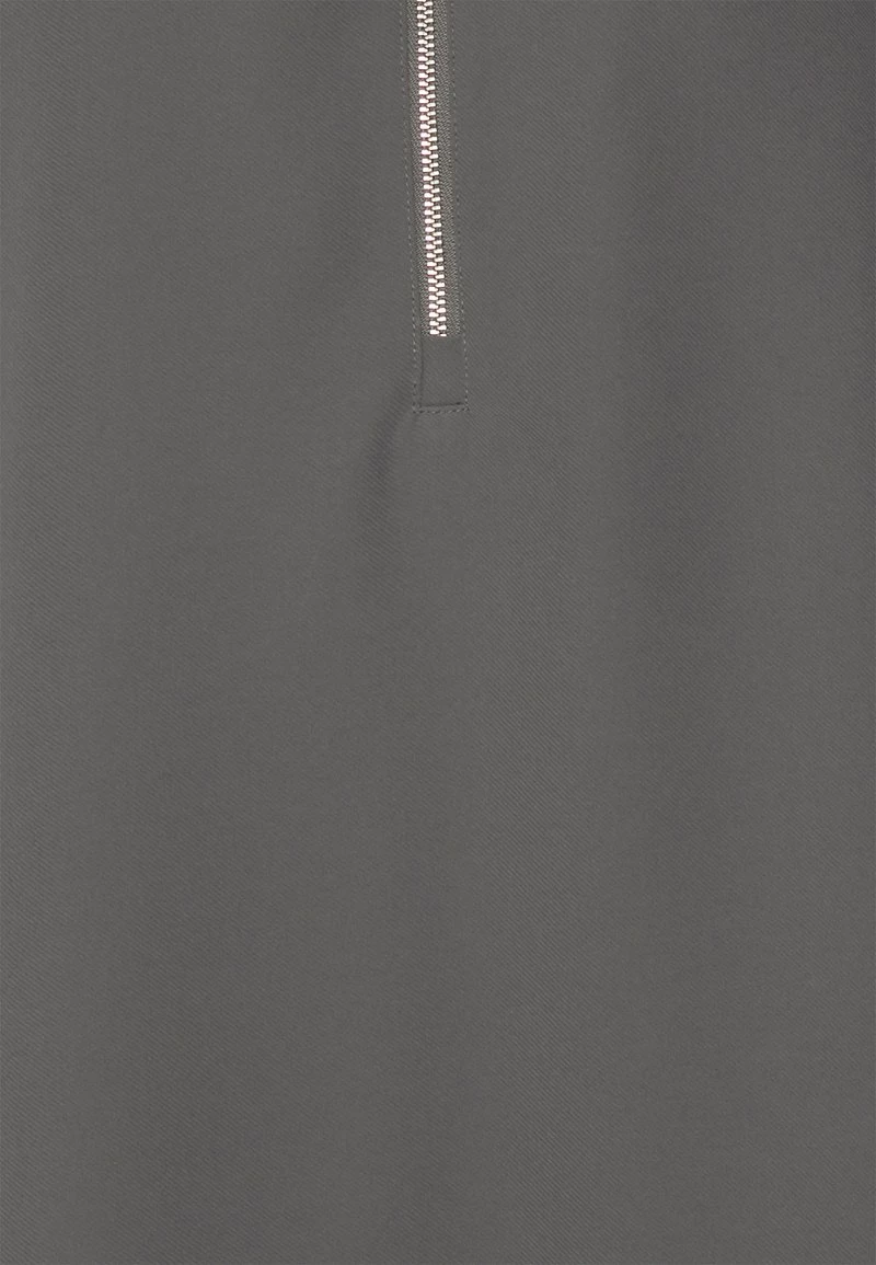 CLOSED Femme HALF ZIP T Shirt à Manches Longues Dark Nickel 5 CLOSED Femme HALF ZIP T Shirt à Manches Longues Dark Nickel – Image 3