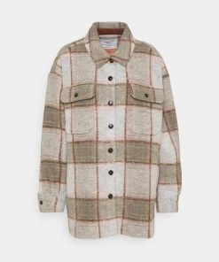 CLOSED Femme TITANIA Manteau Court Muddy Beige 12 CLOSED Femme TITANIA Manteau Court Muddy Beige -Promos CLOSED Magasin 2cf5279233424796998bca841d38a170