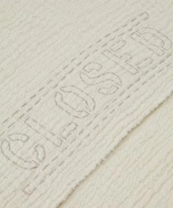 CLOSED SCARF Foulard Yellow Ecru Femme 7 CLOSED SCARF Foulard Yellow Ecru Femme -Promos CLOSED Magasin 2f850e06079243c48c2a547c461c1e34