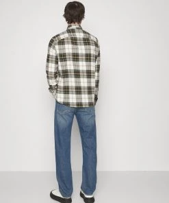 CLOSED Homme BOGUS Jean Droit Mid Blue 10 CLOSED Homme BOGUS Jean Droit Mid Blue -Promos CLOSED Magasin 3122ce715c774e769044cea407c79296