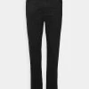 CLOSED COOPER Jeans Fuselé Black Homme 2 CLOSED COOPER Jeans Fuselé Black Homme -Promos CLOSED Magasin 330374cb94594e528cdb4156fd88d3f0
