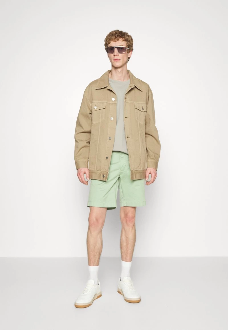 CLOSED CLASSIC Short Summer Mint Homme 4 CLOSED CLASSIC Short Summer Mint Homme â Image 2