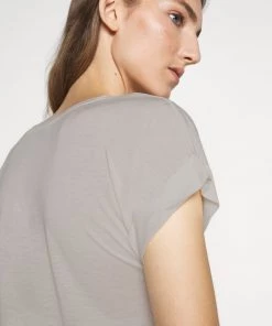 CLOSED SOFT V NECK T Shirt Basique White Femme 13 CLOSED SOFT V NECK T Shirt Basique White Femme -Promos CLOSED Magasin 342921f7892b4f04a6f660cf2b90d78e