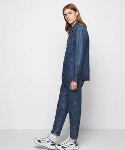 CLOSED X LENT TAPERED Jean Droit Mid Blue Homme 14 CLOSED X LENT TAPERED Jean Droit Mid Blue Homme -Promos CLOSED Magasin 362f7166f19a41b298f0892da98ac96b