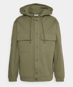 CLOSED HOODED JACKET Veste Légère Dried Basil Homme