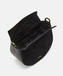 CLOSED Femme HALF ROUND BAG Sac Bandoulière Black -Promos CLOSED Magasin 3d93d4fe55424e329450e72cf8d53864