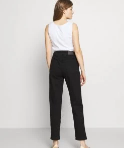 CLOSED Femme PEDAL PUSHER Jean Boyfriend Black 12 CLOSED Femme PEDAL PUSHER Jean Boyfriend Black -Promos CLOSED Magasin 3dc32f51cf9148c7a2aec36ad9c5069e