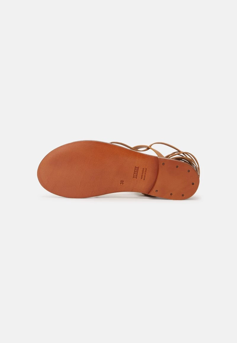 CLOSED DESERT Sandales Cognac Femme 9 CLOSED DESERT Sandales Cognac Femme – Image 7