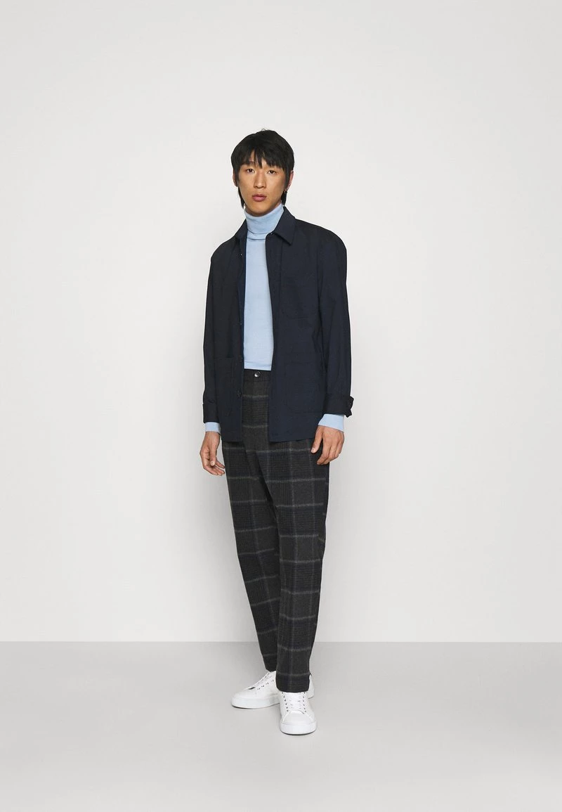 CLOSED TURTLE NECK Pullover Dutch Procelain Homme 4 CLOSED TURTLE NECK Pullover Dutch Procelain Homme – Image 2