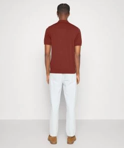 CLOSED Polo Brazel Nut Homme 10 CLOSED Polo Brazel Nut Homme -Promos CLOSED Magasin 3fb0be6e38ad4e2087d3a01443af646d