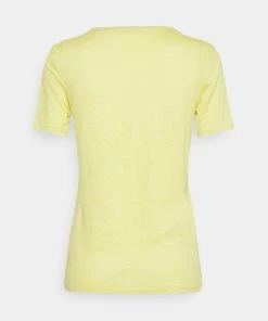 CLOSED WOMENS DELETION LIST T Shirt Basique Strong Mustard Femme 19 CLOSED WOMENS DELETION LIST T Shirt Basique Strong Mustard Femme -Promos CLOSED Magasin 3ffa6ab79a70441b92641b3b901651df