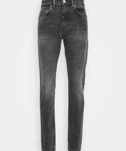 CLOSED Homme COOPER TAPERED Jeans Fuselé Dark Grey 12 CLOSED Homme COOPER TAPERED Jeans Fuselé Dark Grey -Promos CLOSED Magasin 4183a9a3b1e14c34825d71d130015aae
