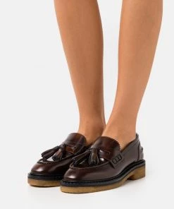 CLOSED Femme BELL Mocassins Tawny Brown