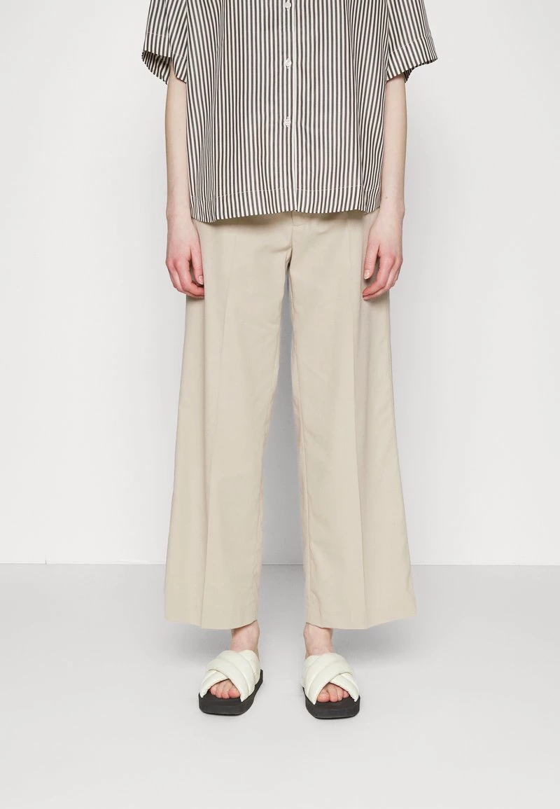 CLOSED DOLA Pantalon Classique Grain Beige Femme 3 CLOSED DOLA Pantalon Classique Grain Beige Femme