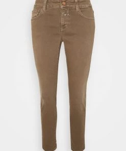 CLOSED BAKER Jean Slim Chocolate Chip Femme 10 CLOSED BAKER Jean Slim Chocolate Chip Femme -Promos CLOSED Magasin 42425cd964be44aa842d3a35d5848e57