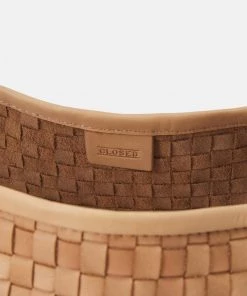 CLOSED Femme BRAIDED TOTE Cabas Natrual 9 CLOSED Femme BRAIDED TOTE Cabas Natrual -Promos CLOSED Magasin 436ba987dc2d46af94b991cfc98e466f