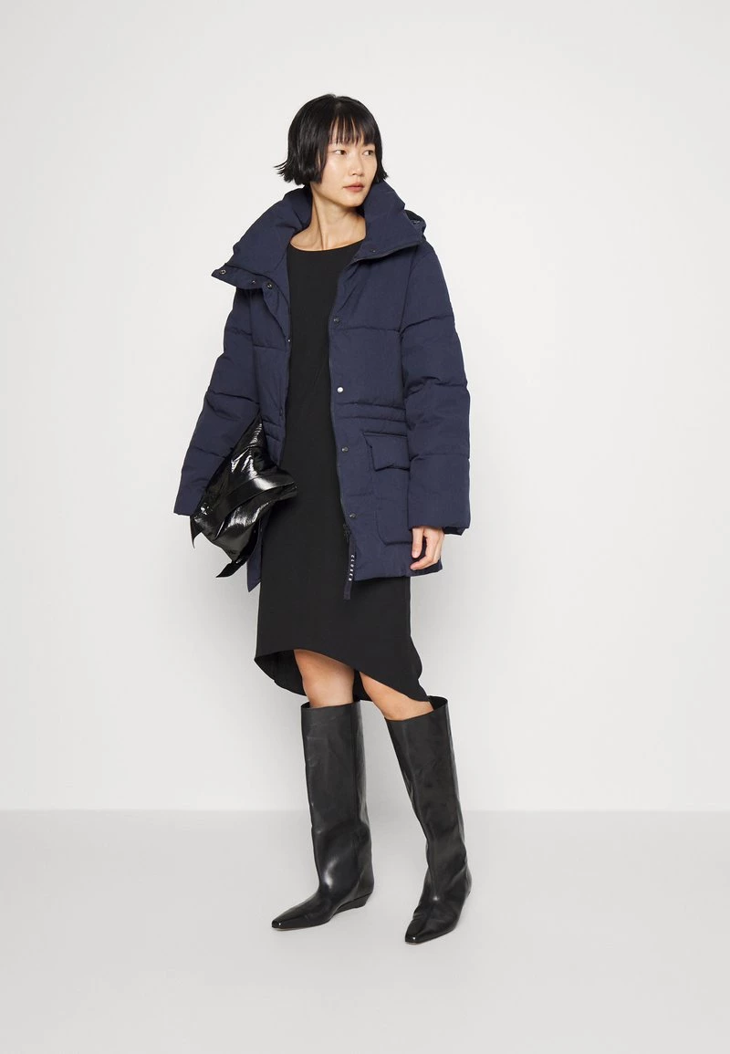 CLOSED VALEA Veste D'hiver Dark Night Femme 4 CLOSED VALEA Veste D'hiver Dark Night Femme – Image 2