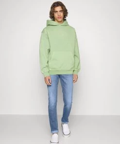 CLOSED UNITY SLIM Jean Slim Light Blue Homme 9 CLOSED UNITY SLIM Jean Slim Light Blue Homme -Promos CLOSED Magasin 45d20b9d034e4237bc4246b2807a7d1d