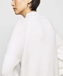 CLOSED Femme Pullover Sweetcorn 13 CLOSED Femme Pullover Sweetcorn -Promos CLOSED Magasin 4818a28afd1b4a02bdd8c200f25c8d7b