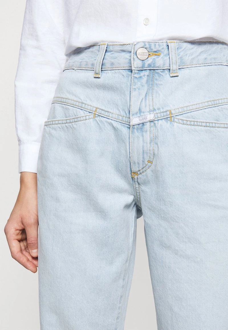 CLOSED PEDAL PUSHER Jean Droit Light Blue Femme 6 CLOSED PEDAL PUSHER Jean Droit Light Blue Femme – Image 4