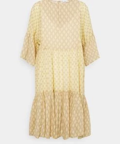 CLOSED Femme TENNIE Robe De Jour Strong Mustard 17 CLOSED Femme TENNIE Robe De Jour Strong Mustard -Promos CLOSED Magasin 4a4f3119bd79473989188e060ed62e34