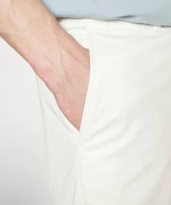 CLOSED CLASSIC Short Ivory Homme 13 CLOSED CLASSIC Short Ivory Homme -Promos CLOSED Magasin 4c442322883b44afa481fe44ab00fae9