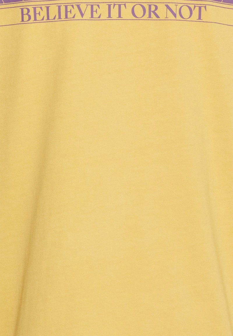 CLOSED PRINTED LONGSLEEVE Sweatshirt Honey Mustard Homme 5 CLOSED PRINTED LONGSLEEVE Sweatshirt Honey Mustard Homme – Image 3